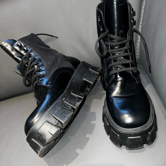 💯 Auth Prada combat boots size 10.5/ size 41 - Picture 6 of 7